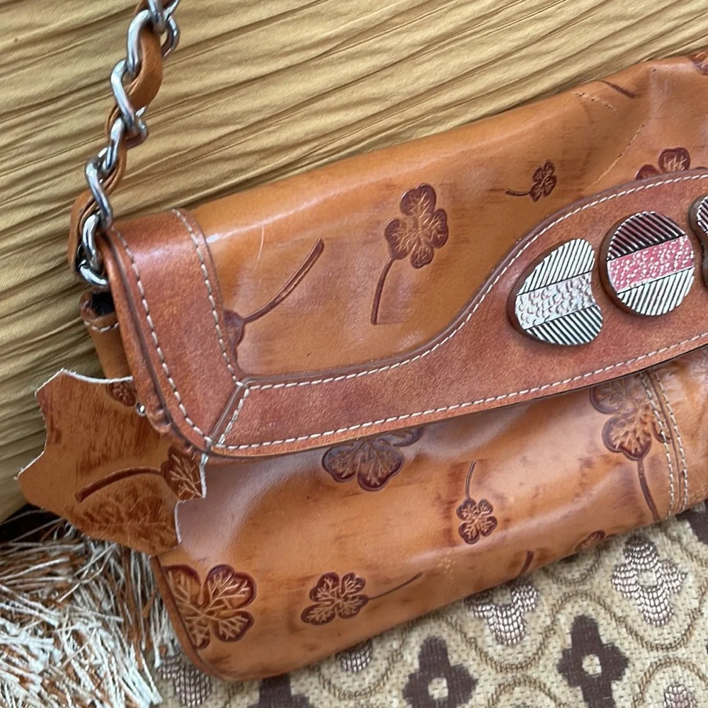 Designer Leather Purse - Picture 5 of 8